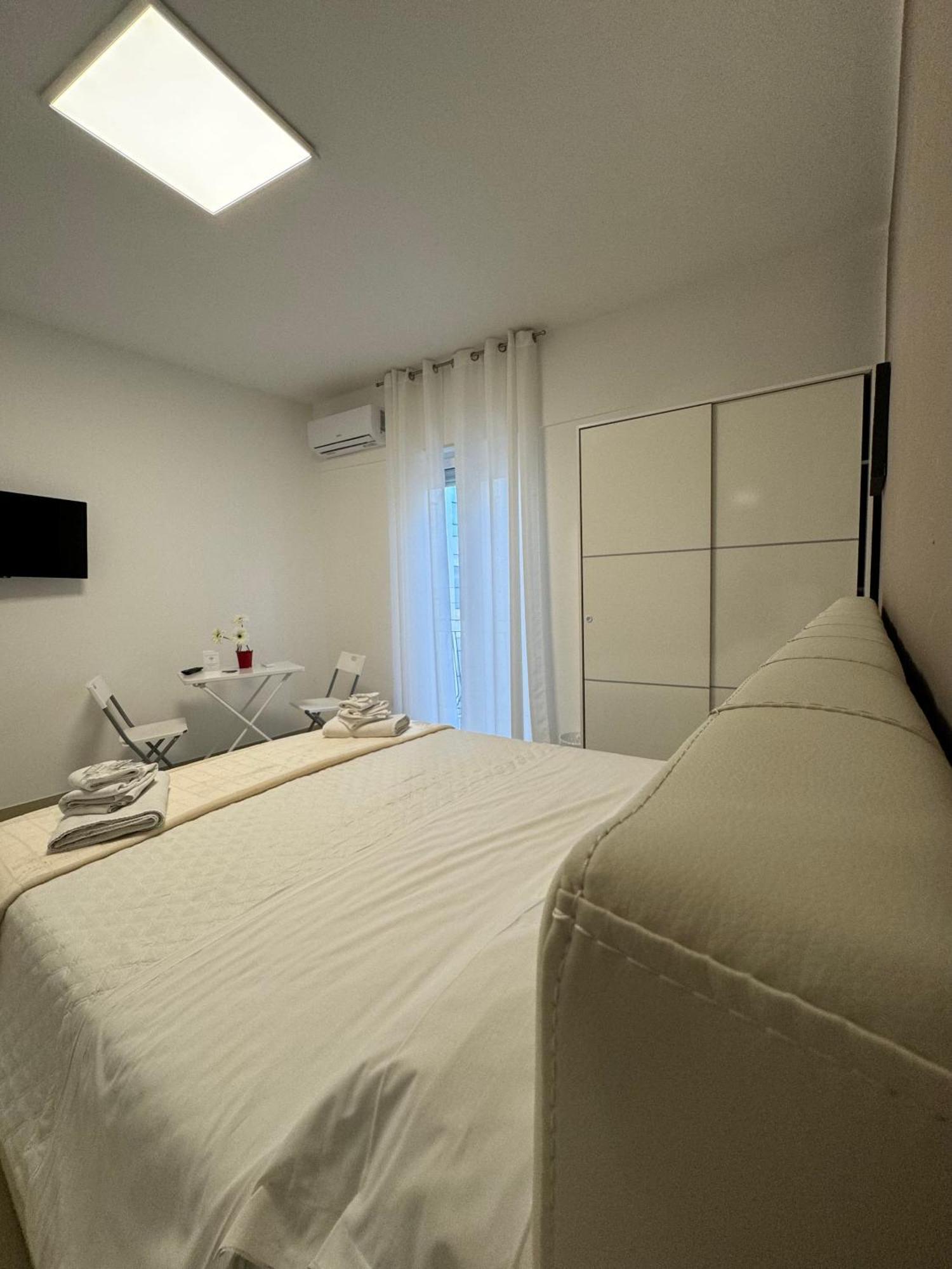 Four Rooms Naxos Giardini-Naxos Exterior foto